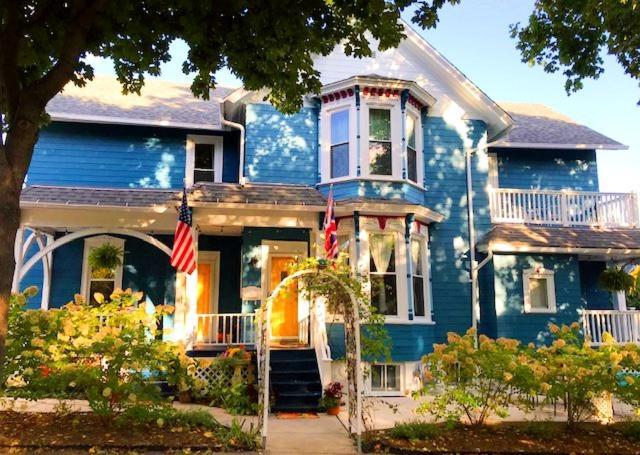 The Muse Gallery Guesthouse Milwaukee Exterior photo