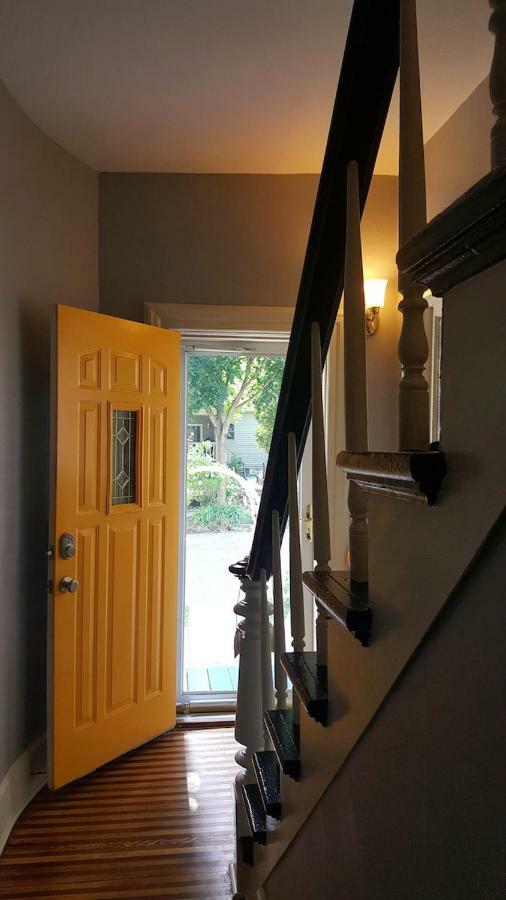 The Muse Gallery Guesthouse Milwaukee Exterior photo