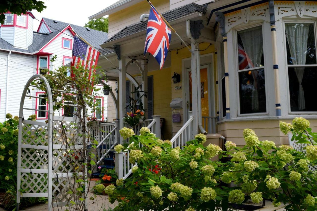 The Muse Gallery Guesthouse Milwaukee Exterior photo